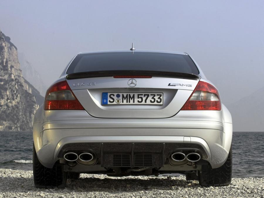  Mercedes-Benz CLK63 AMG Black Edition 2007 года  (фото 42 из 61)